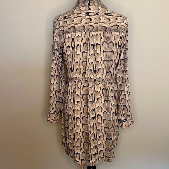 Express Woman’s Snake Print Dress with Belt. Size S - Picture 3 of 16